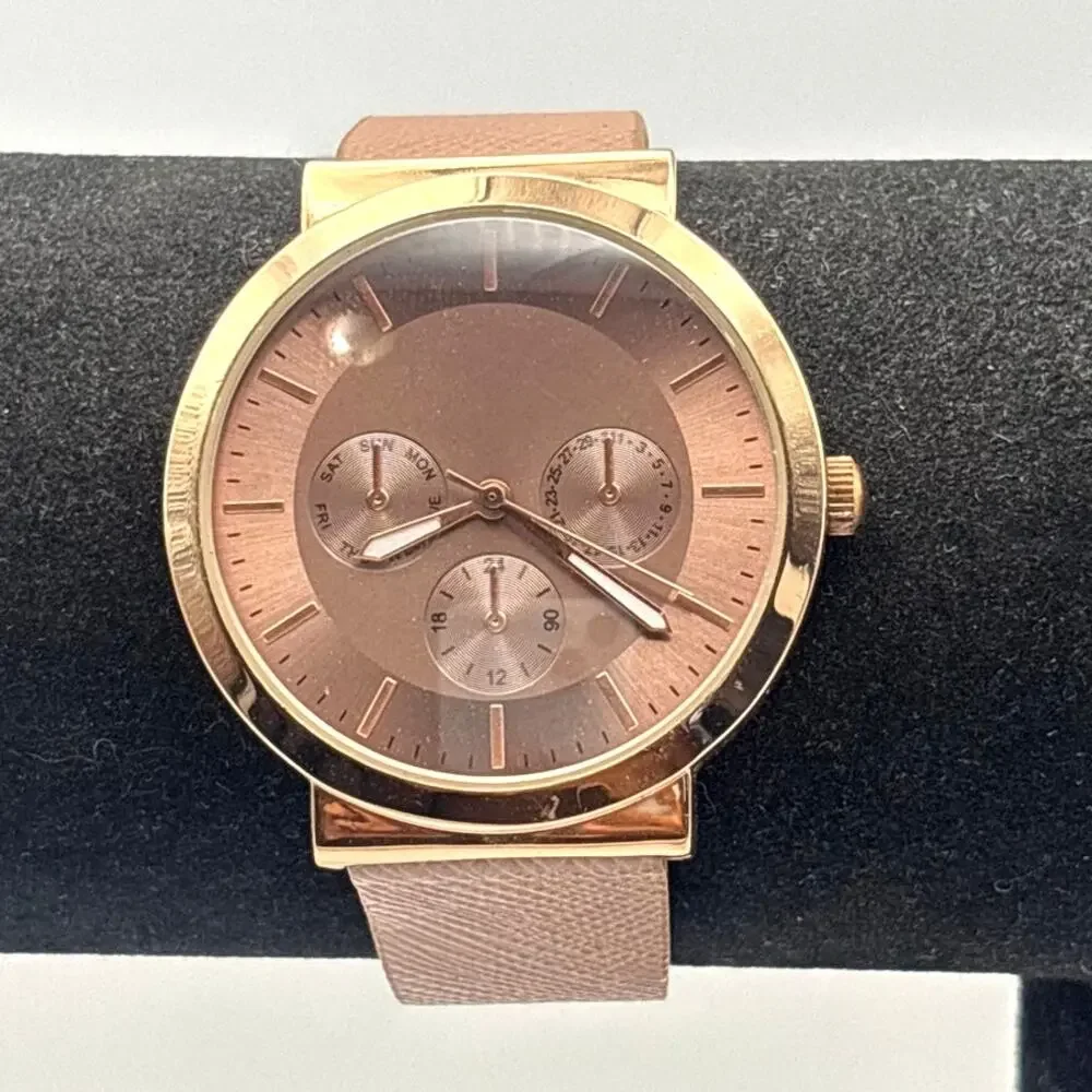 Gold Analog Men's Watch